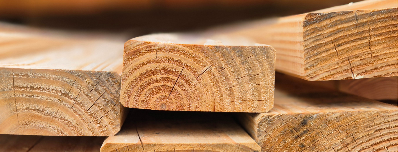 Kan Douglas hout kromtrekken of scheuren? Alles over de natuurlijke werking