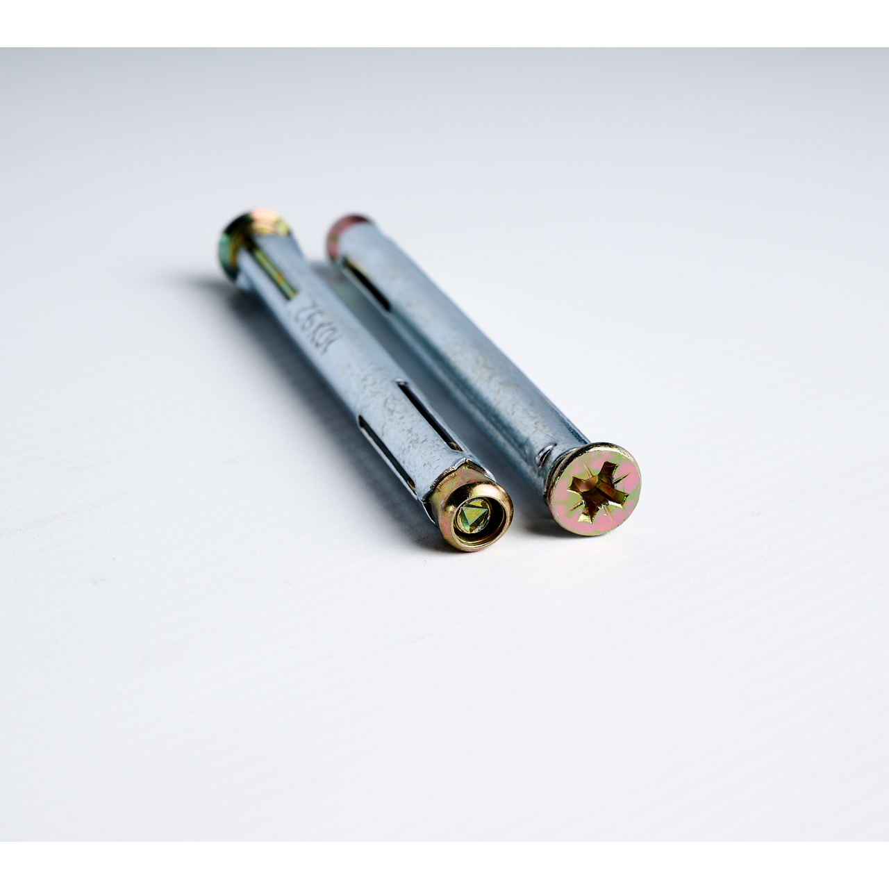 Kozijnanker 10x92mm verzinkt