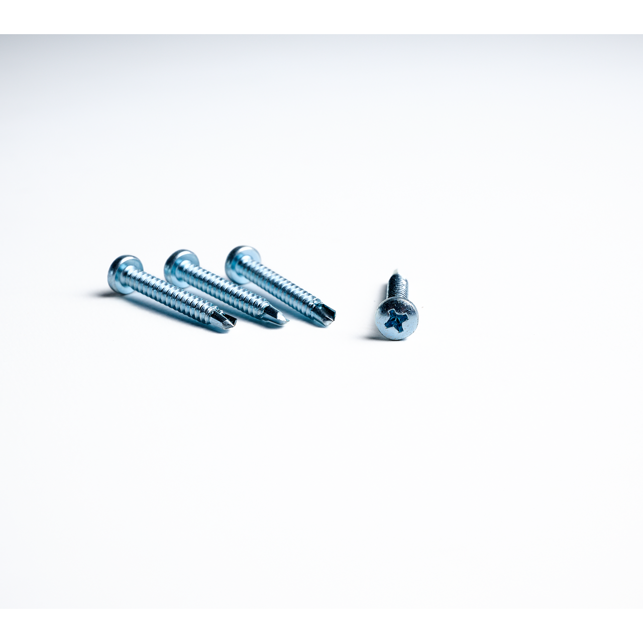 Vleugelteks 4,20x32mm per stuk