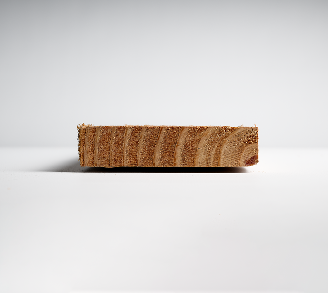 Douglas plank 2,2x10cm fijnbezaagd 4m 05