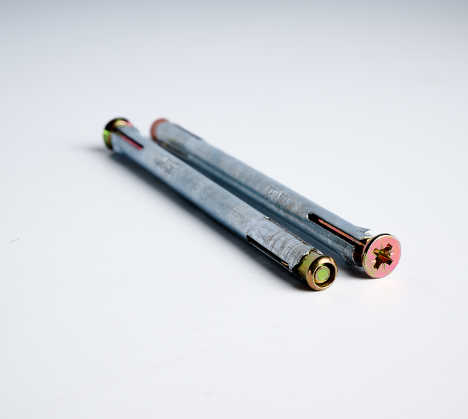 Kozijnanker 10x132mm verzinkt 03