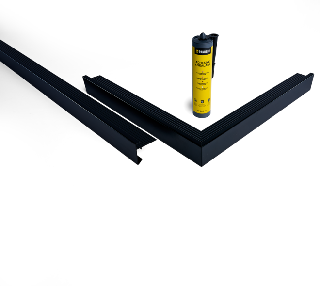 Daktrimpakket 45x45mm alu. zwart 300x300cm 01