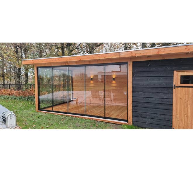 Glazen schuifwand 6 sporen (max. breedte 608 cm) 02