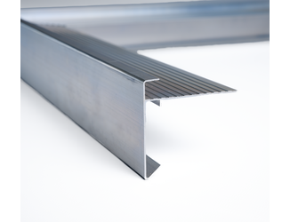 Buitenhoek daktrim 60x64mm aluminium 40x40cm brute 02